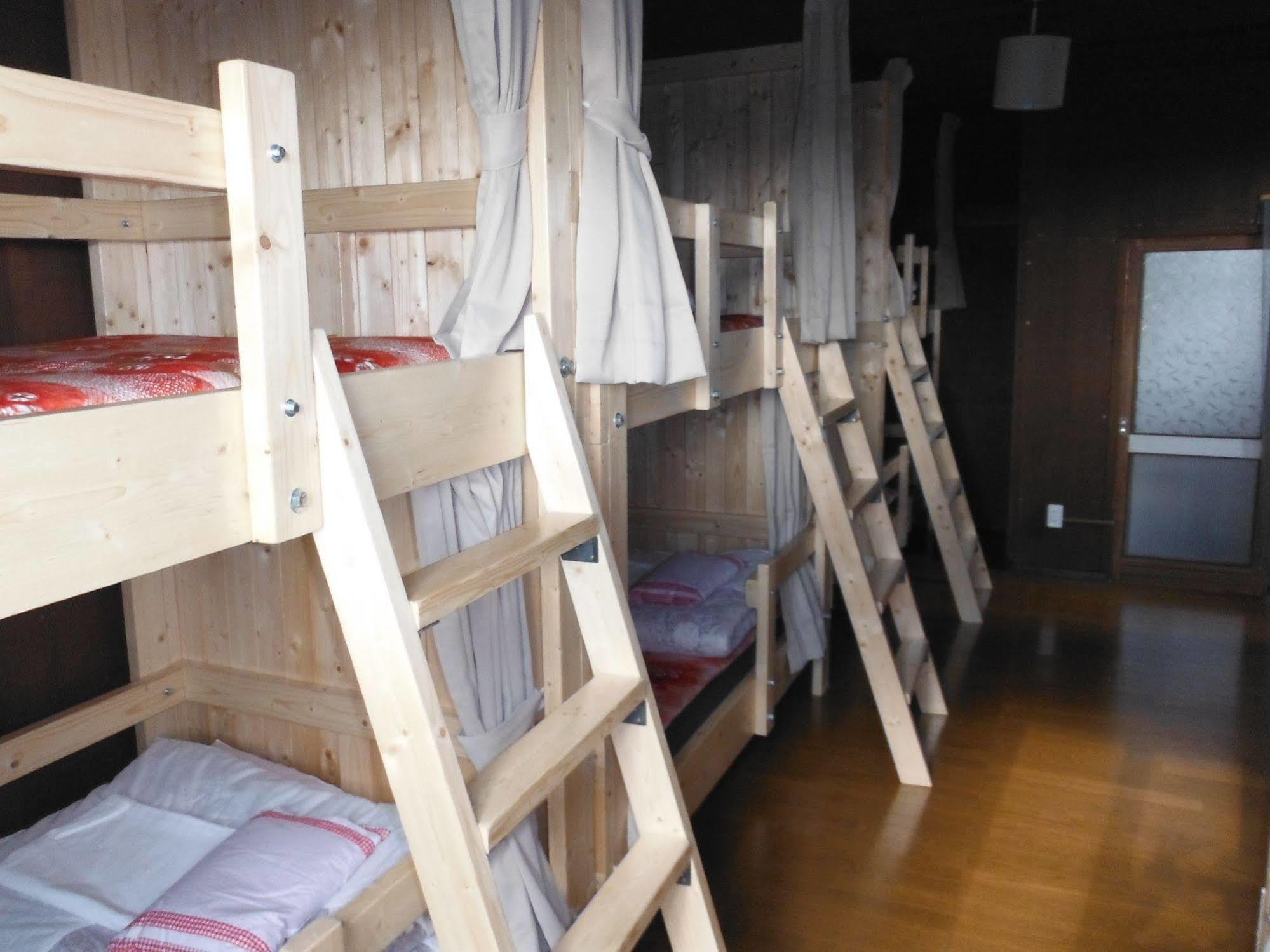 Hostel Clione Campground Šari Exteriér fotografie