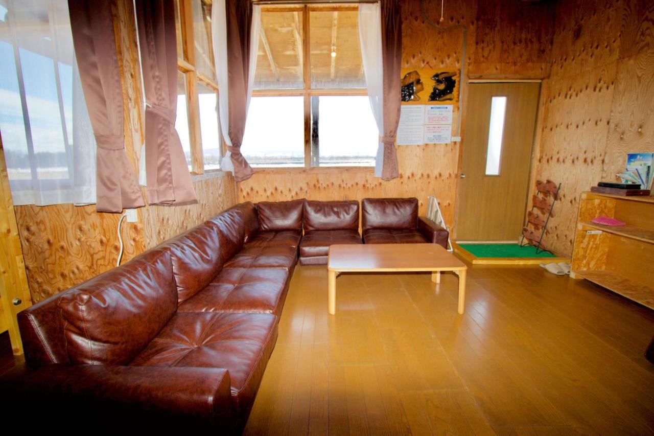 Hostel Clione Campground Šari Exteriér fotografie
